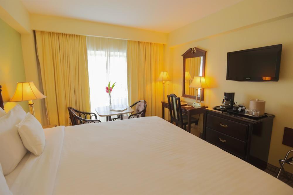 Hilton Doubletree By Hilton Managua Hotel Bagian luar foto