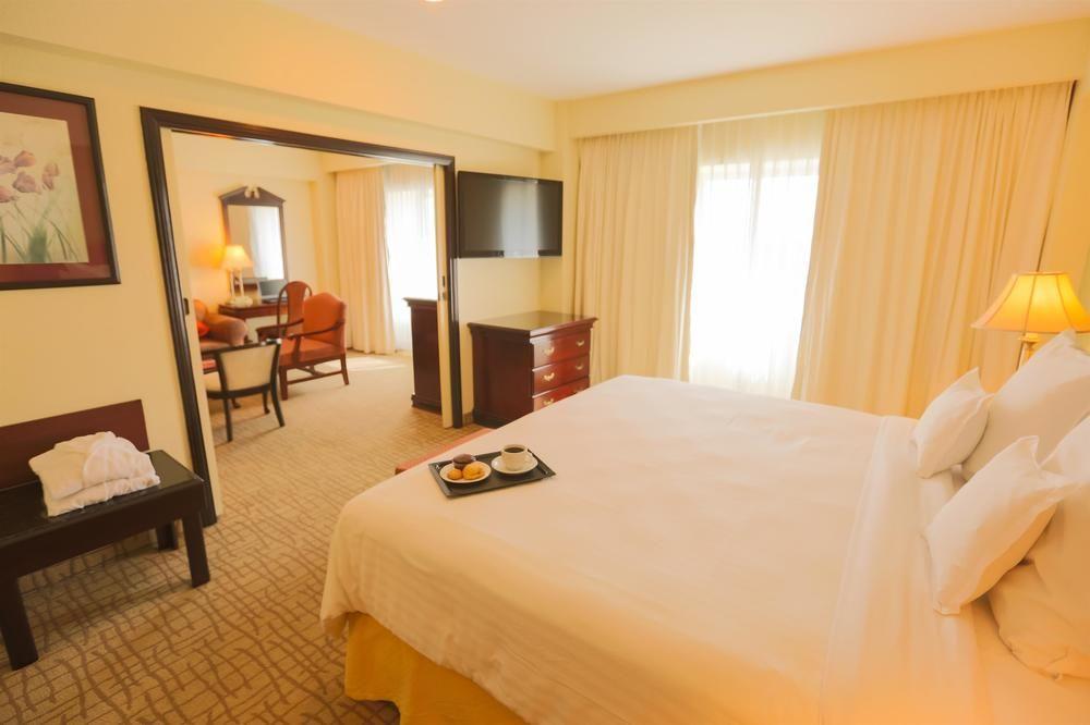 Hilton Doubletree By Hilton Managua Hotel Bagian luar foto
