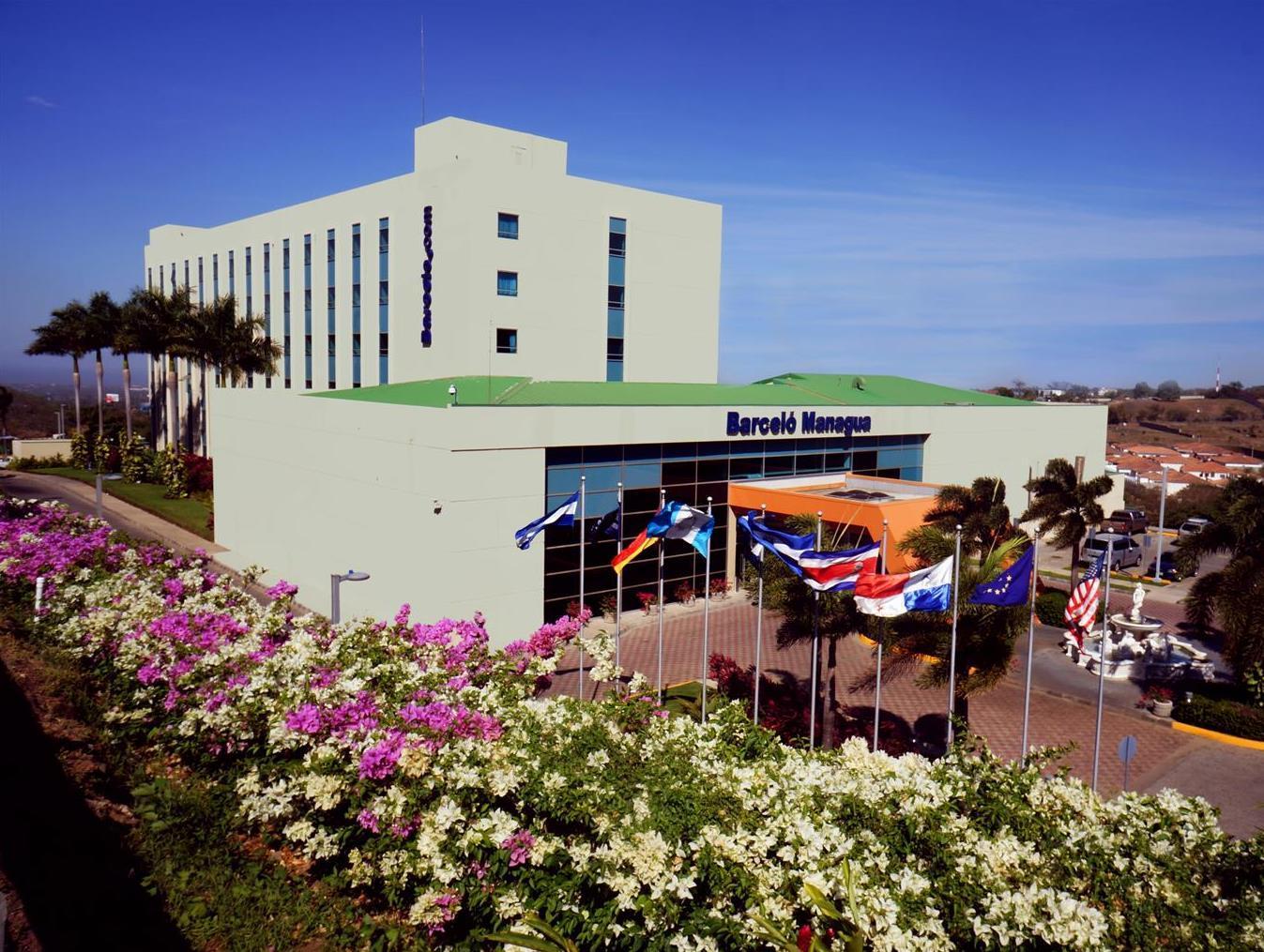 Hilton Doubletree By Hilton Managua Hotel Bagian luar foto