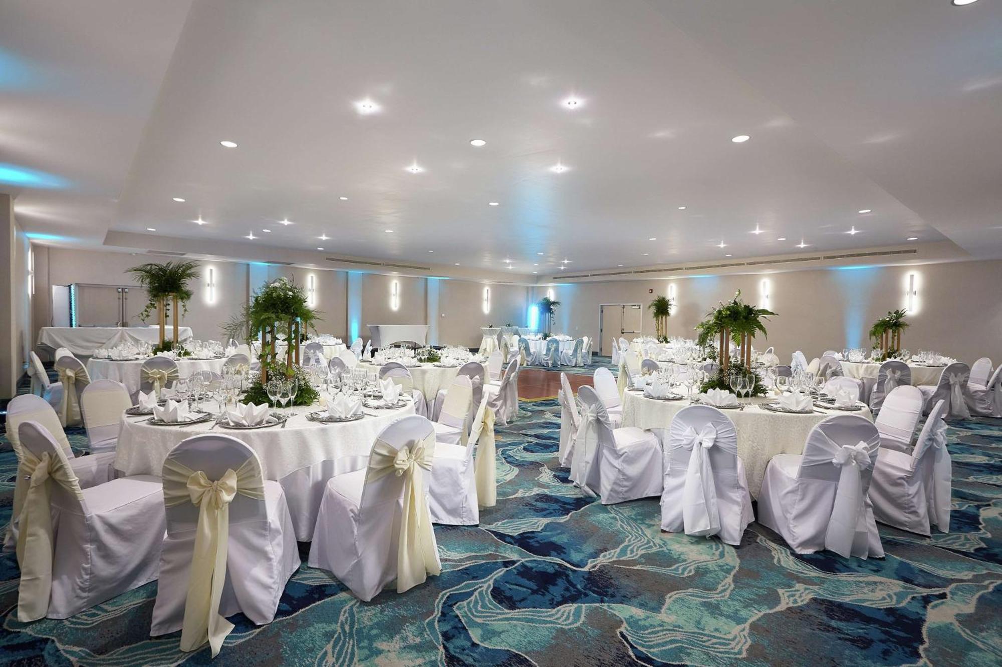 Hilton Doubletree By Hilton Managua Hotel Bagian luar foto