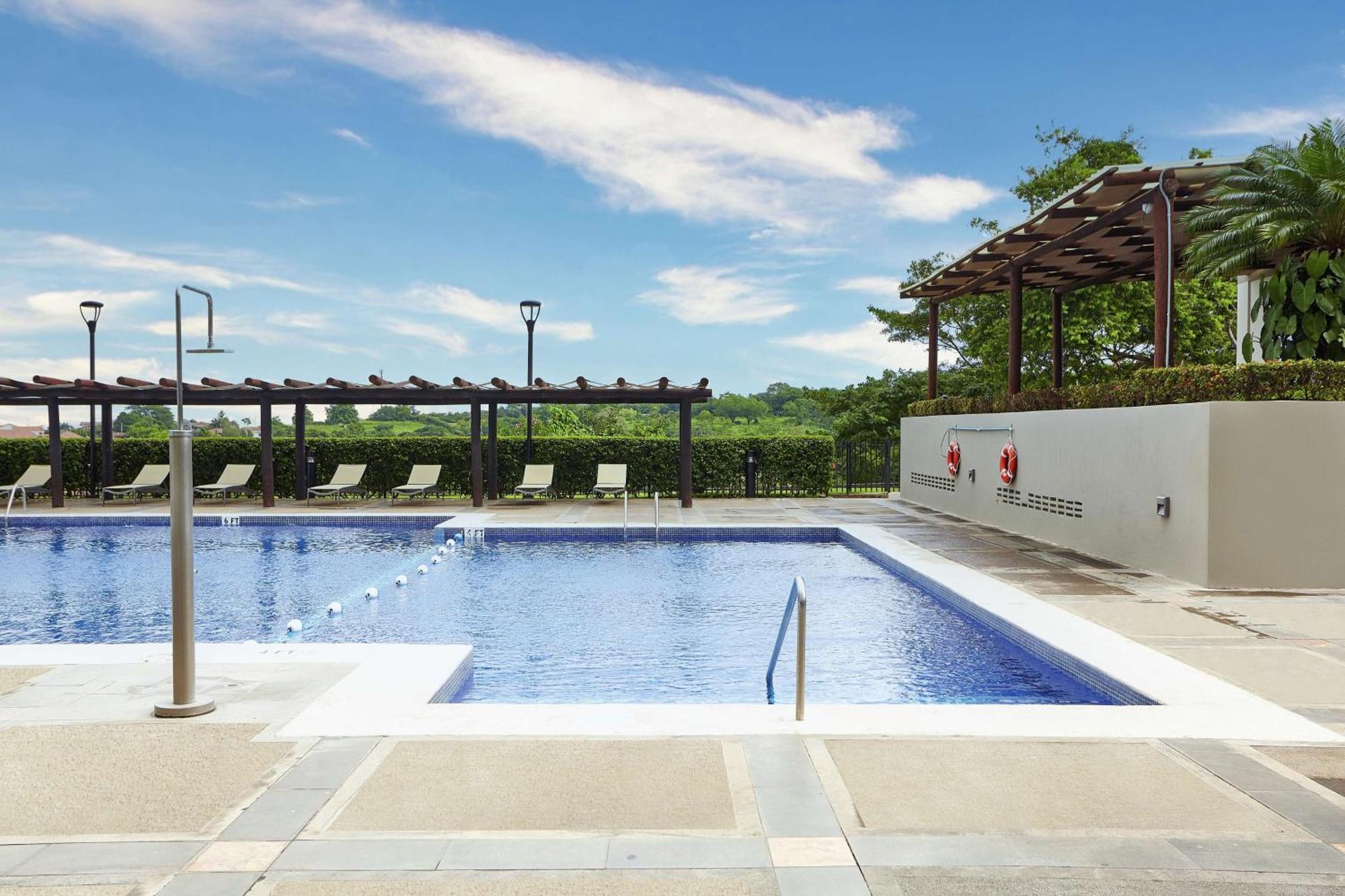 Hilton Doubletree By Hilton Managua Hotel Bagian luar foto