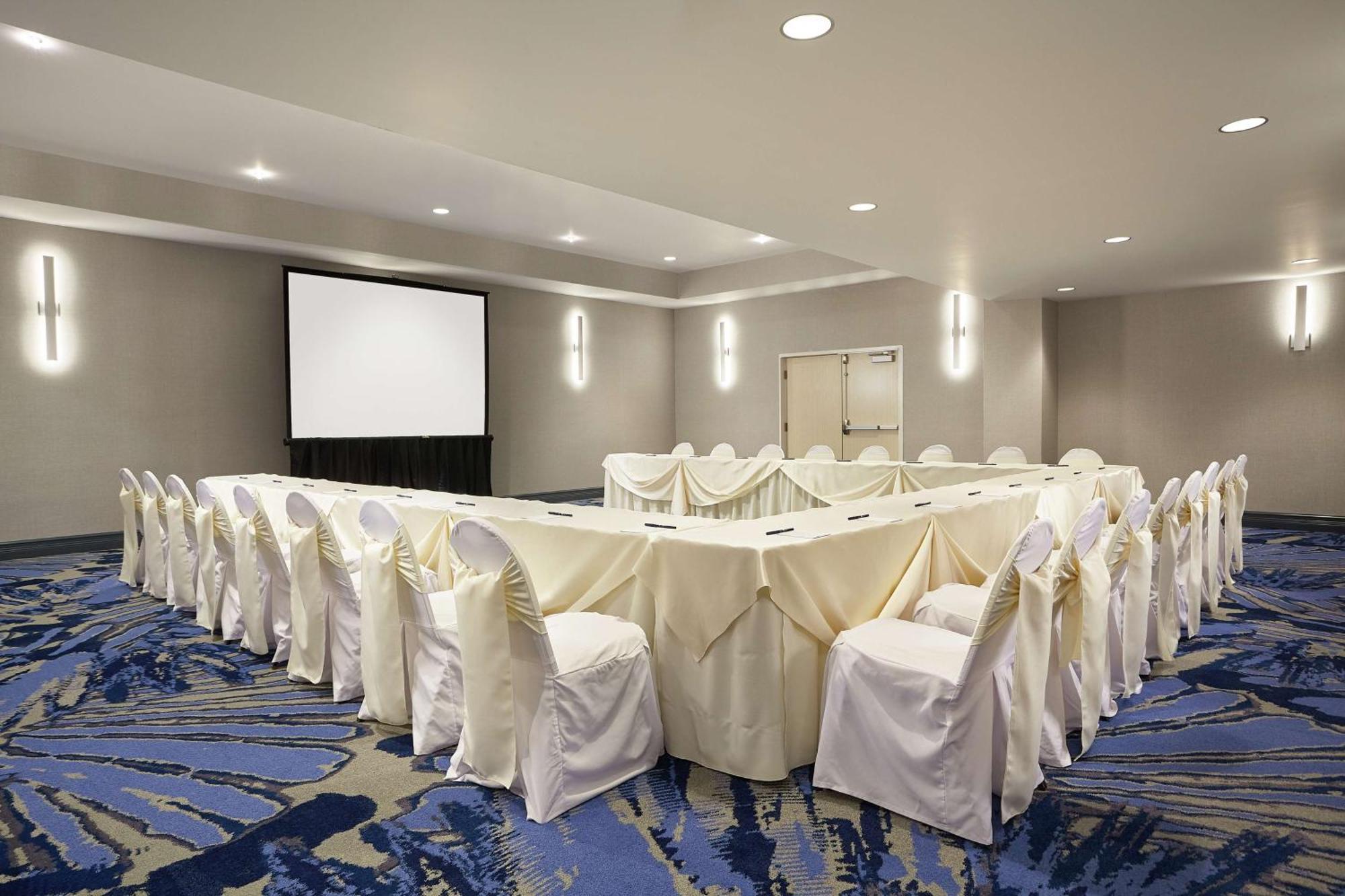 Hilton Doubletree By Hilton Managua Hotel Bagian luar foto