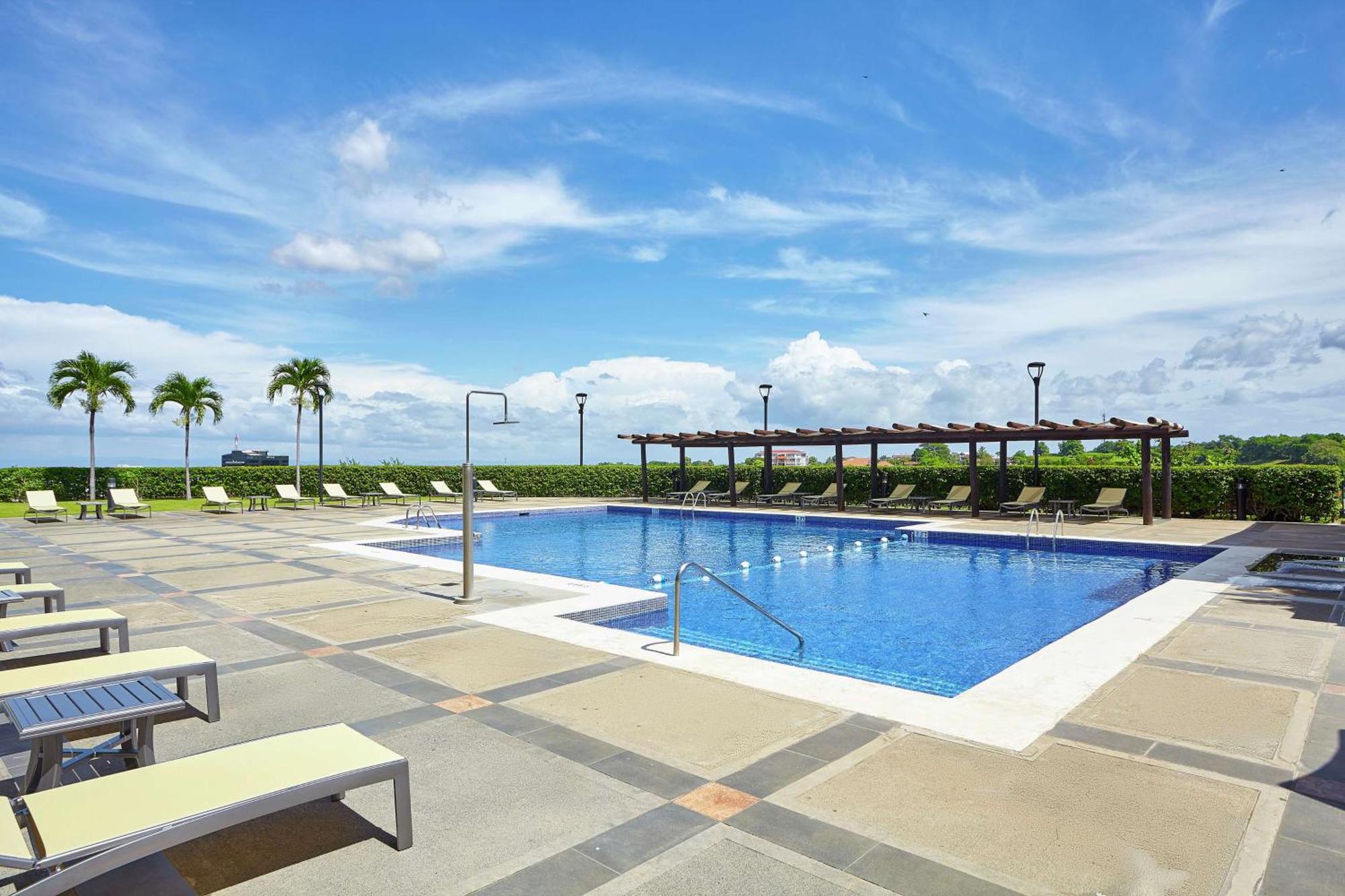 Hilton Doubletree By Hilton Managua Hotel Bagian luar foto