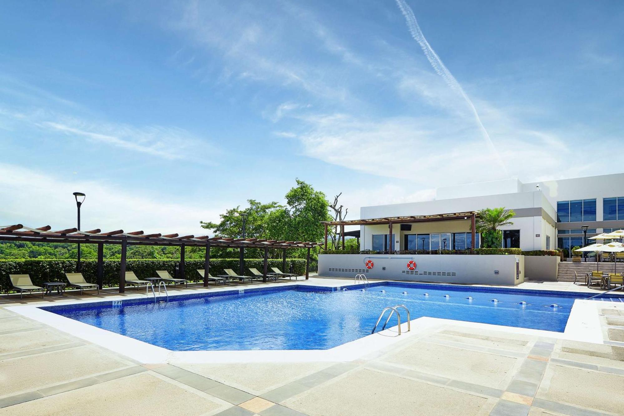 Hilton Doubletree By Hilton Managua Hotel Bagian luar foto
