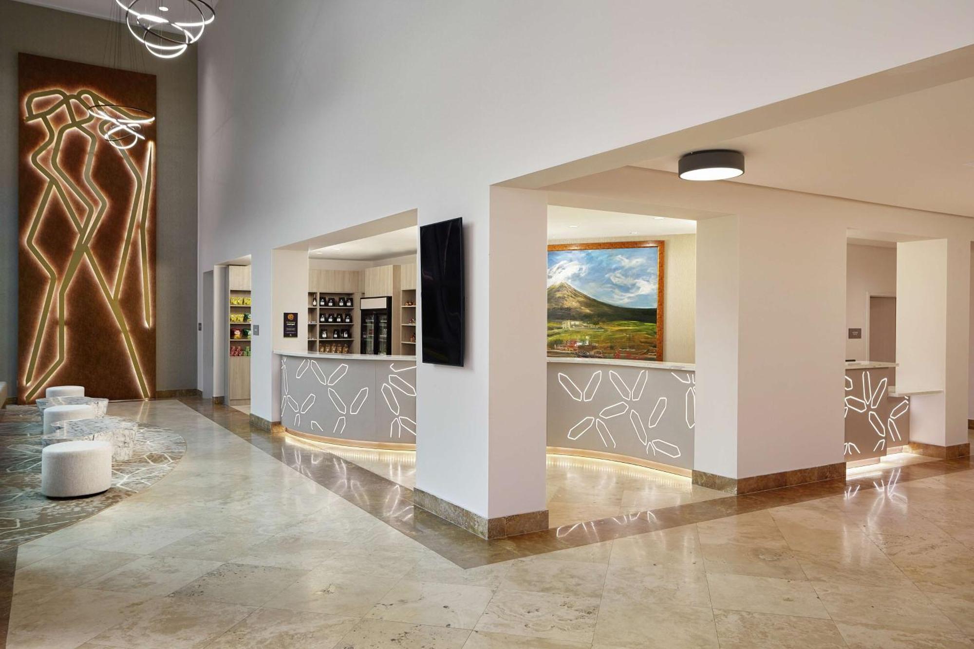 Hilton Doubletree By Hilton Managua Hotel Bagian luar foto