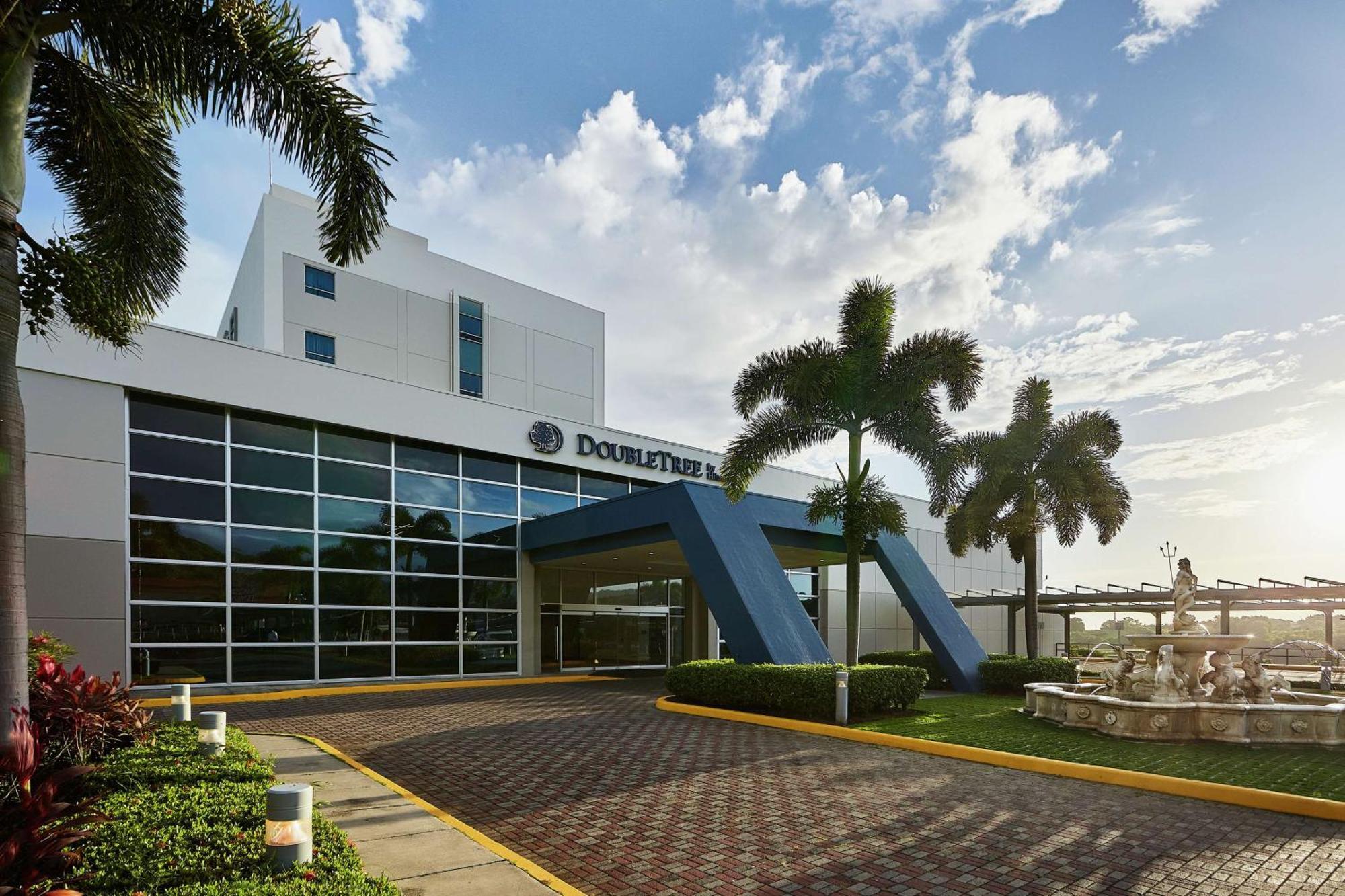 Hilton Doubletree By Hilton Managua Hotel Bagian luar foto